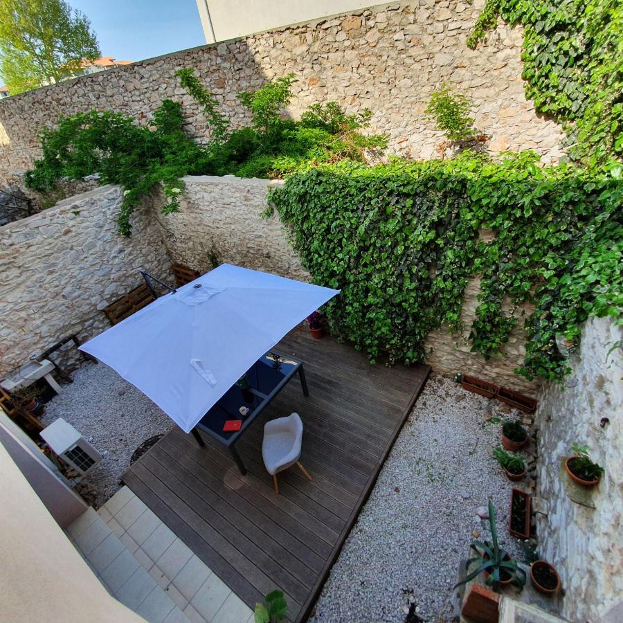 Hotel Il Porto à Sète Extérieur photo